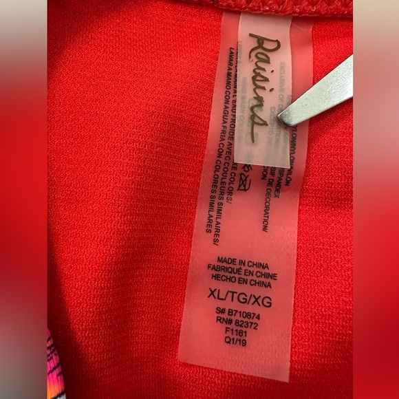 Raisins Maya Bay Red and White Floral Miami Printed Halter Bikini  Two Piece Set - Picture 12 of 13